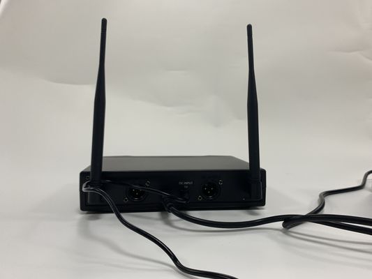 Bluetoothのスピーカーが付いている専門PAのスピーカーの音量調節UHFの無線マイクロフォン システム