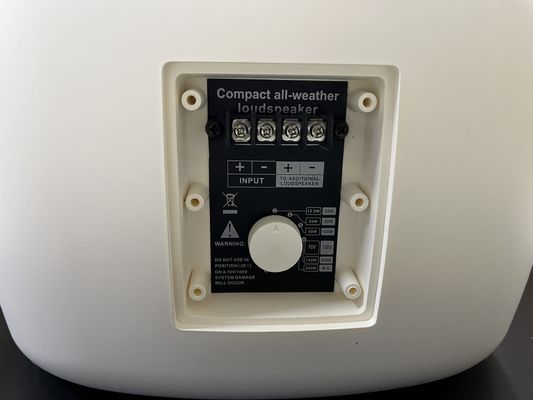 150W 8Ohmsのステンレス鋼のエンクロージャの耐候性がある競技場の角のスピーカー