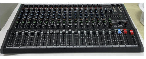 専門の可聴周波スピーカー16チャネルの混合コンソール